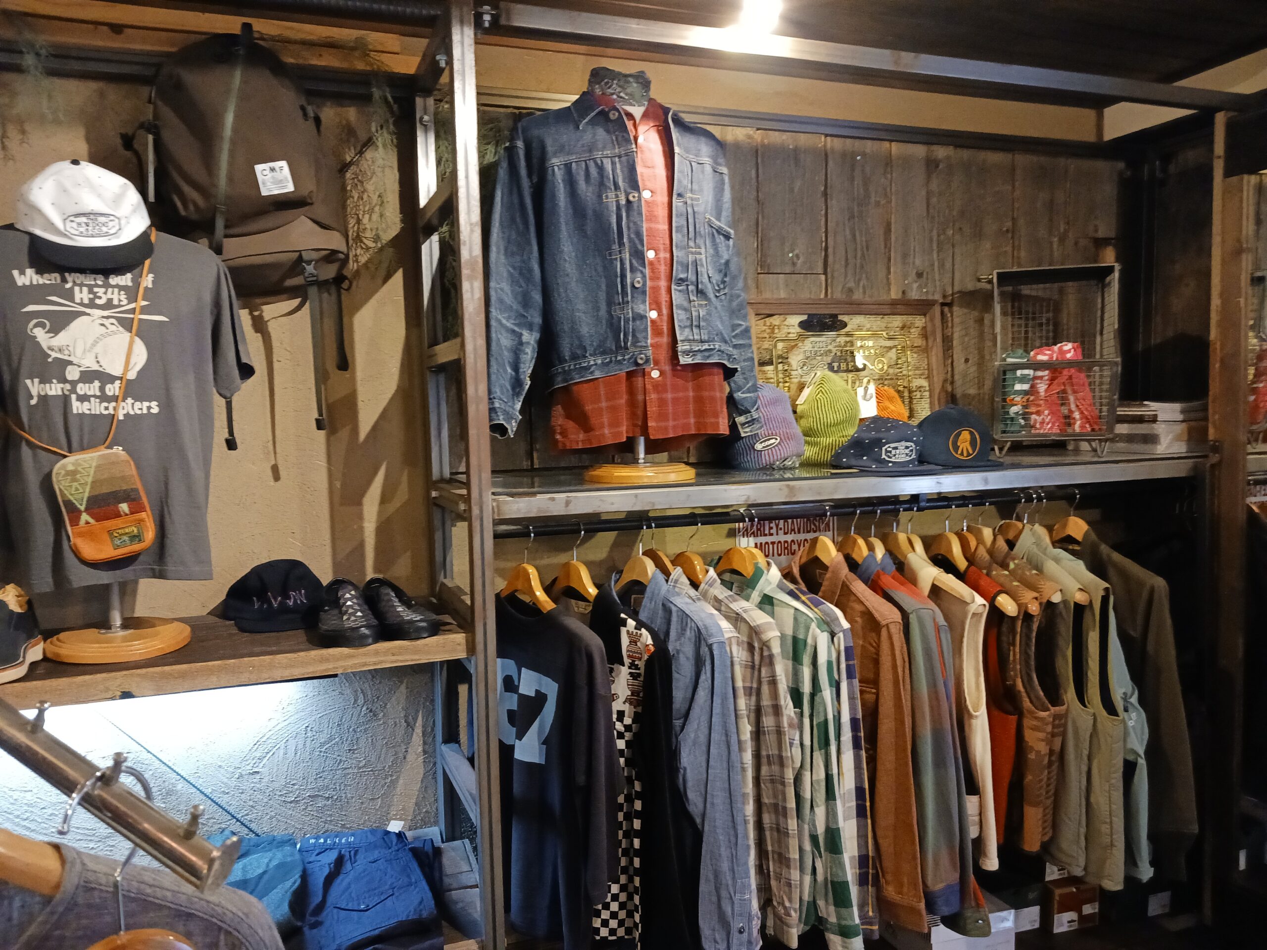 お店の内観２